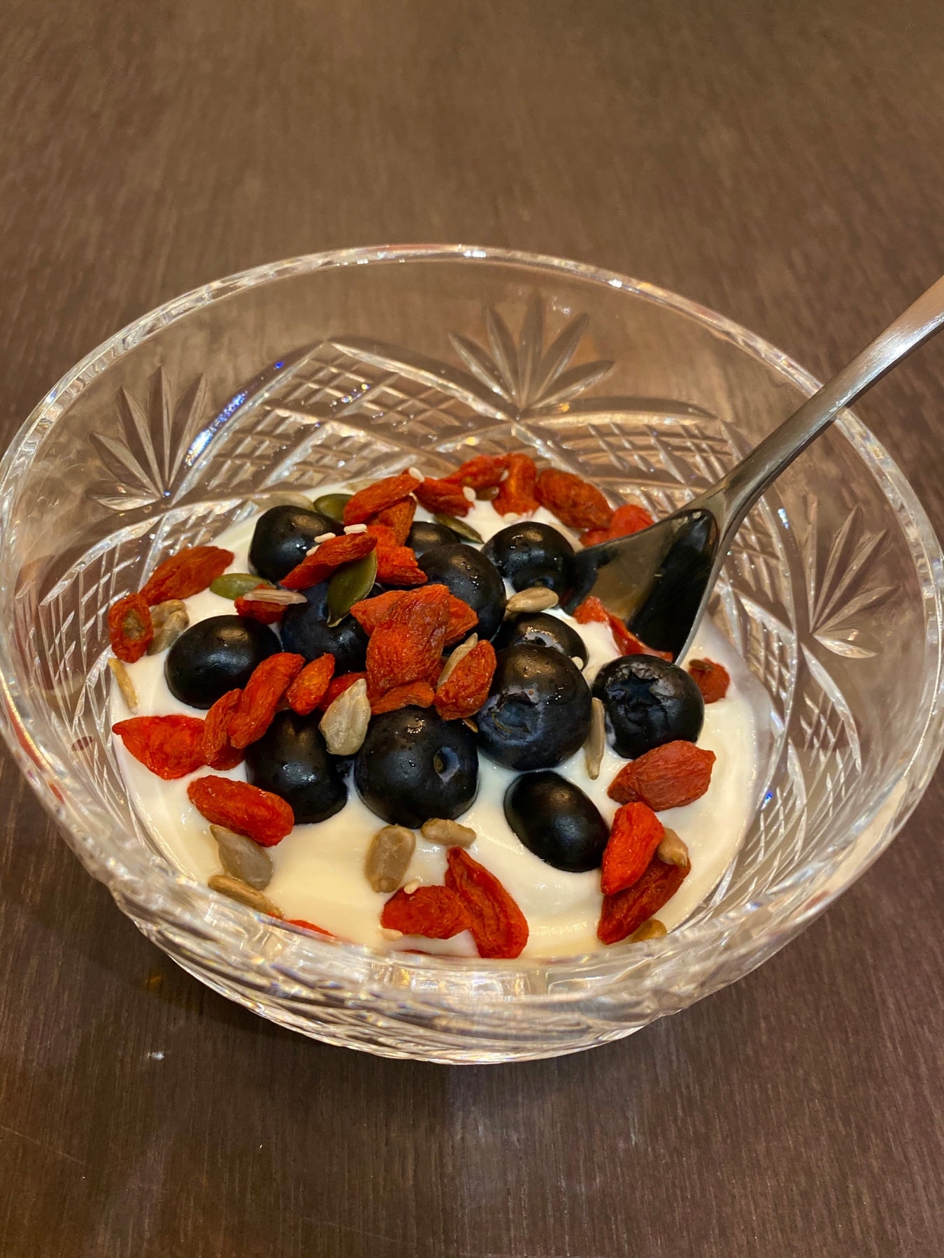 yoghurt, berries and seeds